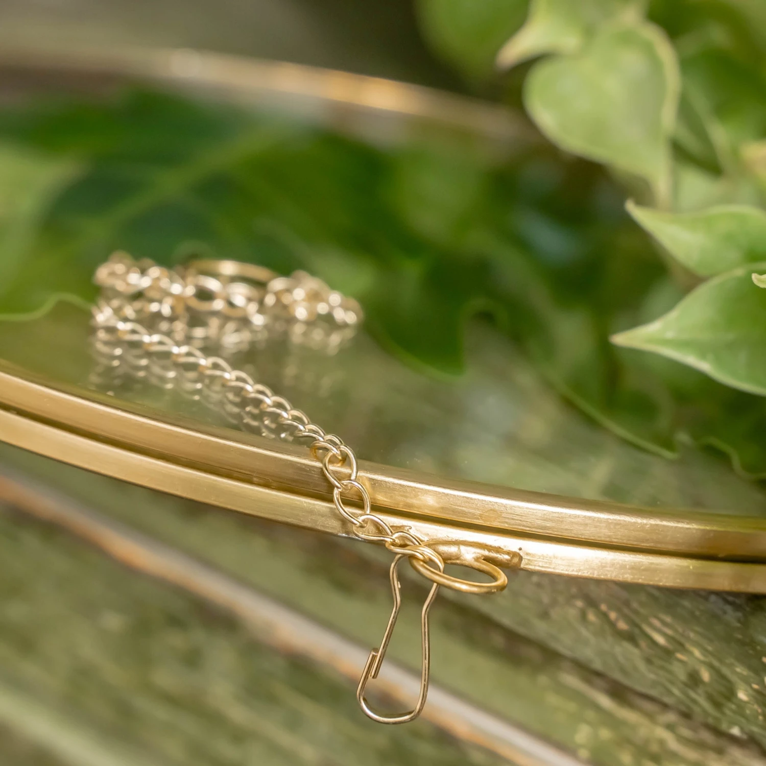 NCYP Wall Hanging Round 8" 10" 12" Herbarium Brass Glass Frame For Pressed Flowers, Poster, Double Glass, Floating Frame 14 NCYP Wall Hanging Round 8" 10" 12" Herbarium Brass Glass Frame For Pressed Flowers, Poster, Double Glass, Floating Frame - Image 12